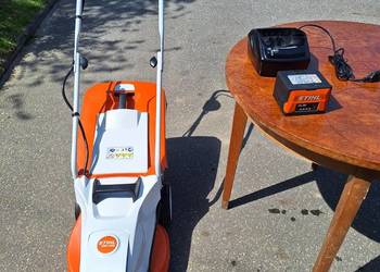 Zestaw: Kosiarka STIHL RMA 235 z akumulatorem AK 30 i ładowarką AL 101