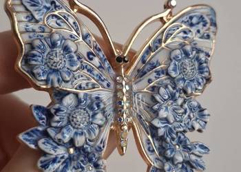 Broszka w stylu vintage niebiesko-biały motyl