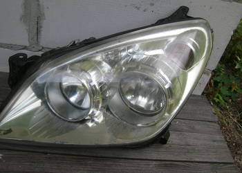 Reflektor opel astra H