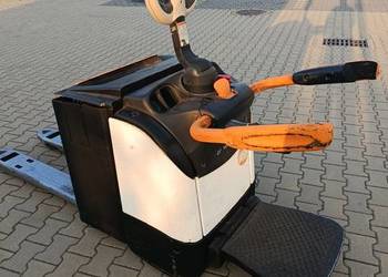 Wózek widłowy CROWN WT3020
