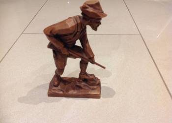 Stara Figurka Rzeźba Myśliwska Myśliwy Sygnowana