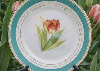 Śliczny talerz z bordiurą w kolorze Tiffany Blue 
oraz malowanym złotym wzo