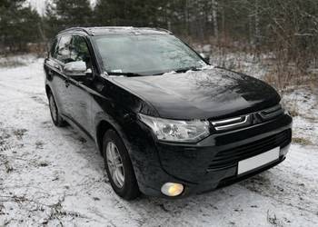 Mitsubishi Outlander III 2.2 DI-D 150 KM 4WD 7 miejsc Instyle Navi