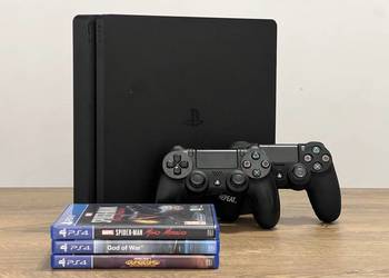 ? PS4 Slim 500GB + 2 pady + 3 gry + kable ?