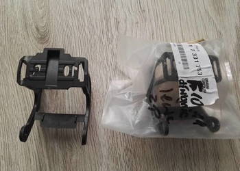 BMW F10N F11N  LEWA / PRAWA DŹWIGNIA ZAŚLEPKI BMW F10N F11N  LEWA / PRAWA DŹWIGNIA ZAŚLEPKI