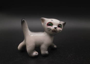 Figurka ceramiczny kotek
