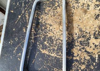 MUSTANG MK2 1974 1978 RAMKA PRAWA STRONA SZYBA