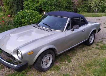 Sprzedam klasyka Fiat 124 Spider 1980 r. seria CS 2000
