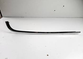 MERCEDES W202 SEDAN LISTWA PRAWA TYŁ CHROM PRAWY ZDERZAKA TYŁ A2028851474