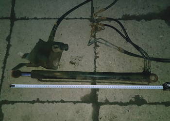 Sprzedam siłownik podnoszenia kabiny z pompką Sprzedam siłownik podnoszenia kabiny z pompką