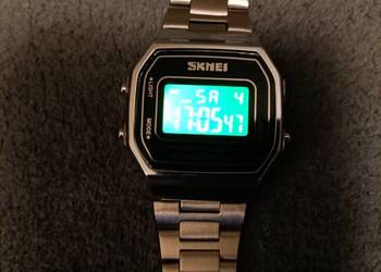 SKMEI zegarek elektroniczny retro SLIM wodoodporny PRL podświetlenie LED