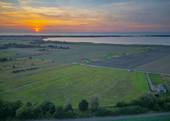 Działka z widokiem na morze i jezioro