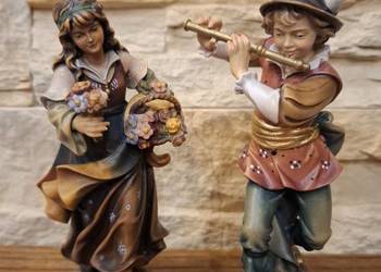 Rzeźba z drewna, piękna, malowana, grajek