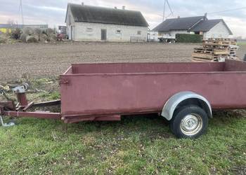 Przyczepka samochodowa