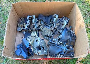 ZAMEK DRZWI MERCEDES W124 W126 W201