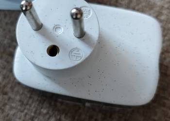 Gniazdo sieciowe z wyłącznikiem 3680W