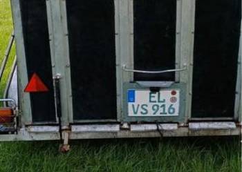 Przyczepa do przewozu zwierząt DMC 2000 kg