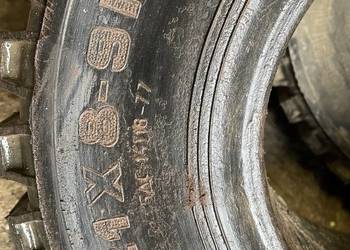 Opona wózka widłowego 21x8-9  pełna opony widlak