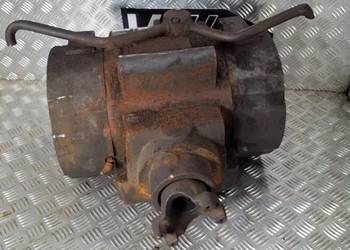 Środek mostu tylnego Case 695SM 695SR 695ST B115 LB115 z dyferencjałem