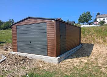 Garaż Bestline 4x6 Drewnopodobny dwuspadowy brama uchylna