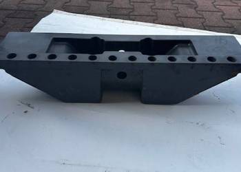 Wspornik (wieszak) przednich obciążników pod 12 obciążników 65 kg Wspornik (wieszak) przednich obciążników pod 12 obciążników 65 kg