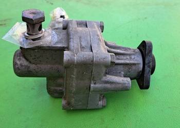 Pompa wspomagania kierownicy 048145155F — Audi 80 / 100 / A6 / COUPE