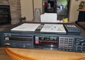 Wybitny odtwarzacz CD Onkyo Integra DX-200 z pilotem flagowy model Integry