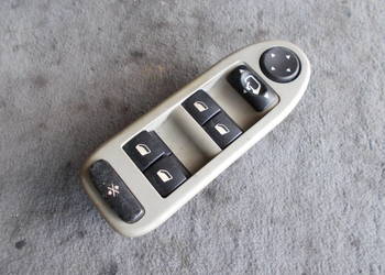 citroen c5 3.0 v6 02r panel przełącznik szyb kierowcy 53269704/5