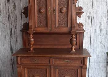 stylowy kredens , bufet . rzeżbiony z wysuwanym blatem / 241