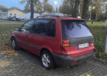 Mitsubishi Space Runner 1