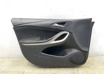 BOCZEK DRZWI LEWY PRZÓD OPEL ASTRA K Kombi TAPICERKA