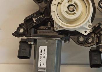 DOCIĄG A8 4D 4F0837060 DOCIĄG SILNICZEK DRZWI