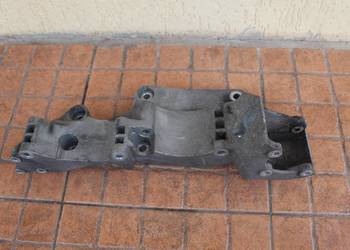 ŁAPA WSPORNIK ALTERNATORA VW NEW BEETLE 2.0B 06A903143P