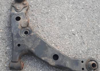 Wahacze przód E11 Corolla E12