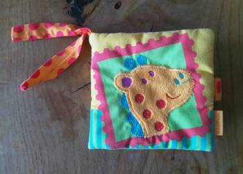 Sensoryczna miękka książeczka Babydream Żyrafa prezent