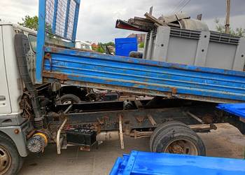 wywrotka kiper Nissan Cabstar