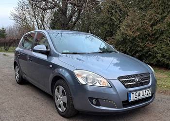 KIA CEED 1.4 benzyna, 2 komplety kół,  bez korozji.
