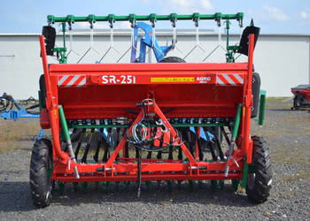 Siewnik zbożowy SR251 AGRO-MASZ 2,5 m