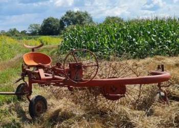 Zgrabiarko przewracarka 5