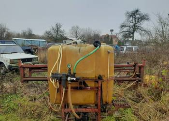 Opryskiwacz zawieszany rolniczy