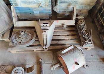 Części do kombajnu Bizon Z056