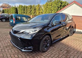 Toyota Sienna Sport Jak Nowa