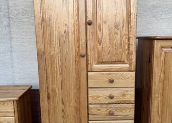 Szafa drewniana sosnowa 2 drzwiowa garderoba bieliźniarka