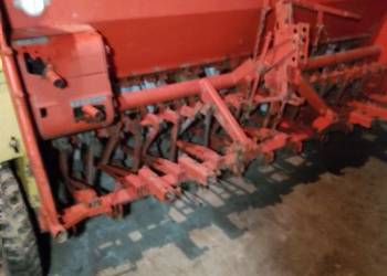 Sprzedam siewnik poznaniak z 1988r docisk