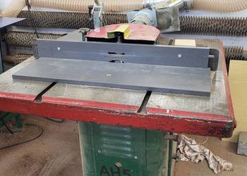 Frezarka dolnowrzecionowa G.Z.P.M.L. Gomad