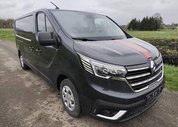 Renault Trafic 2.0 --2022 rok--niski przebieg---