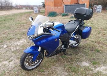Honda VFR1200F 2012 manual lift kufry