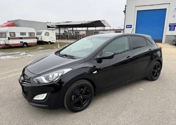 Hyundai i30 1.4 BENZYNA Klimatronik Nawigacja Kamera Ledy