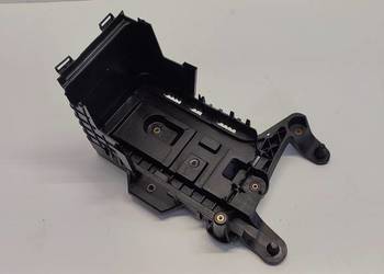 AUDI Q3 8U PODSTAWA AKUMULATORA 1K0915333H