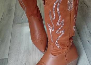 (38/39) Brązowe, bogato zdobione Kozaki kowbojki, NOWE